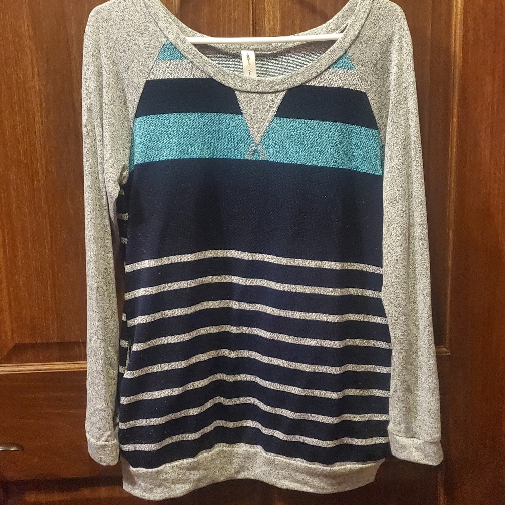 Sweater with pockets